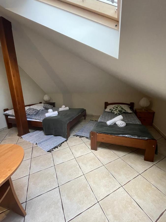 Restauracja Rozmarzyn Otel Ostrzeszów Dış mekan fotoğraf