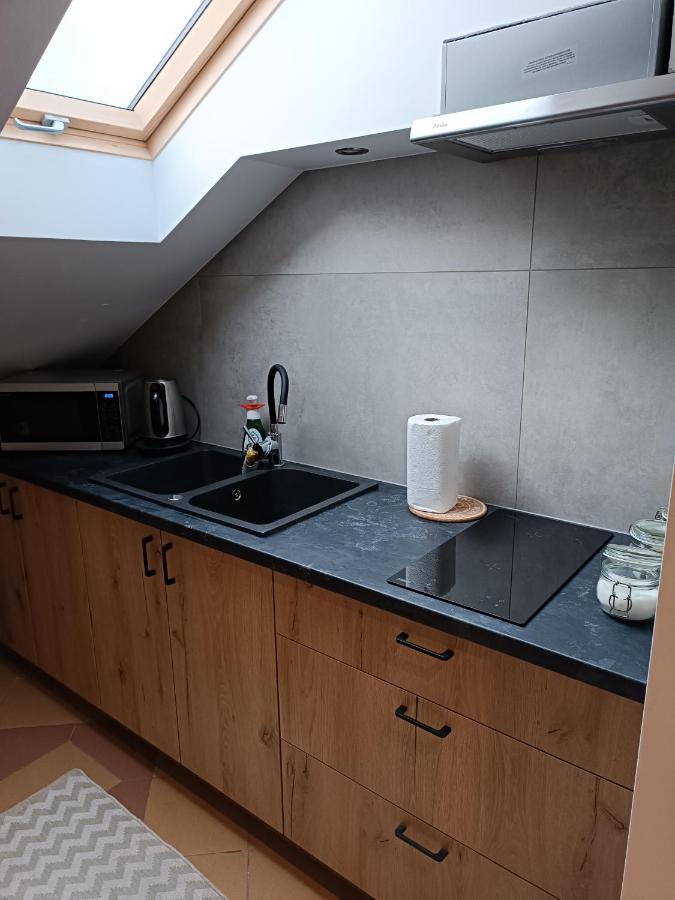 Restauracja Rozmarzyn Otel Ostrzeszów Dış mekan fotoğraf